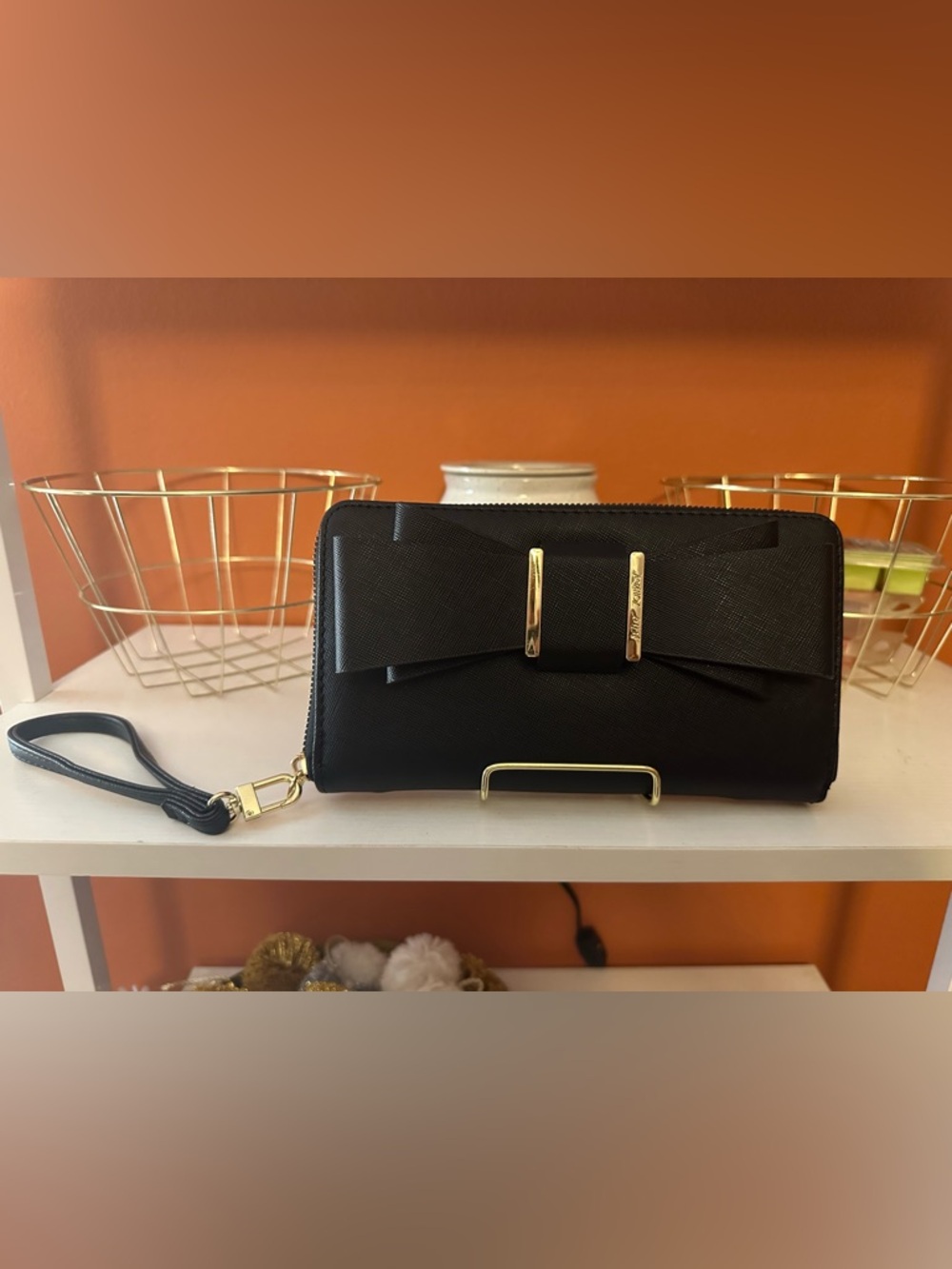 BETSEY JOHNSON Black Bow Wristlet/Wallet(NWOT)
